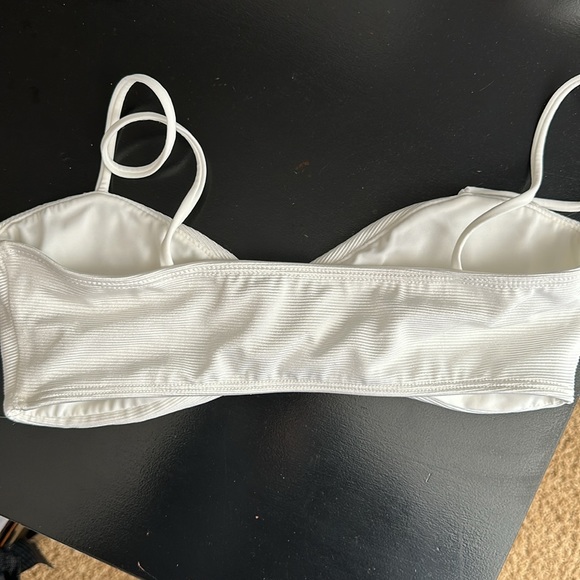 LA Hearts Pacsun Swimsuit Top - Picture 2 of 3